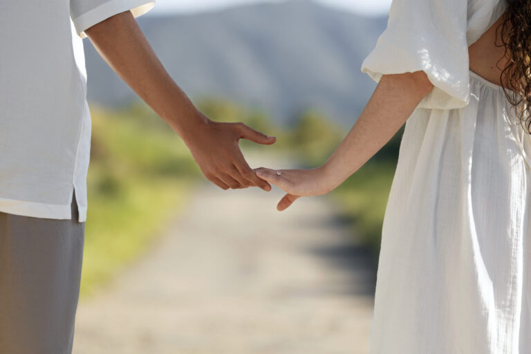 Read more about the article Οδικός χάρτης προς την οικειότητα: 10 παράγοντες για ζευγάρια